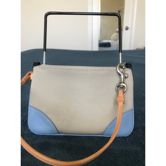 Coach Handbags - Vintage coach soho Hampton small wristlet beige blue